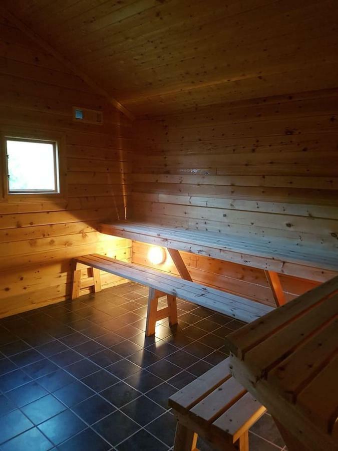Lyngsalpan Cruise Lodge - Rodtinden Nord-Lenangen Εξωτερικό φωτογραφία